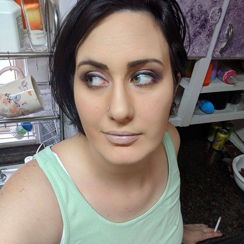 Meet your Posher, Victoria